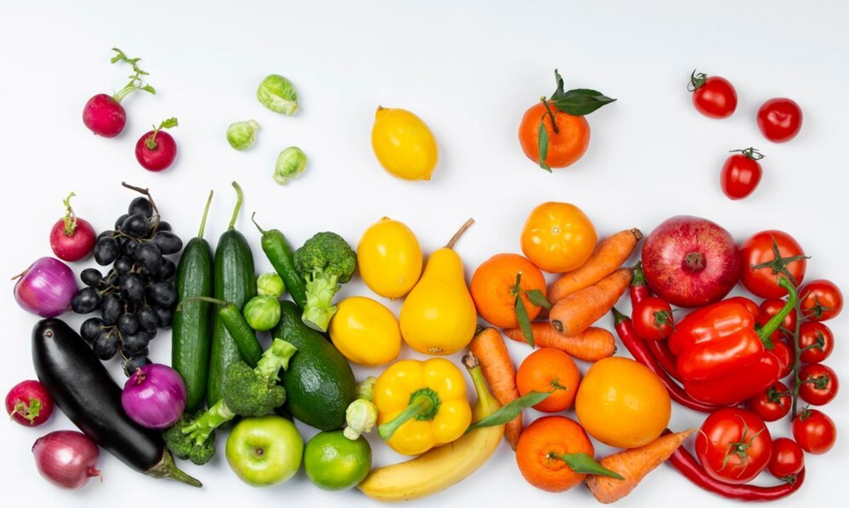 Conoce los beneficios de comer frutas y verduras según su color