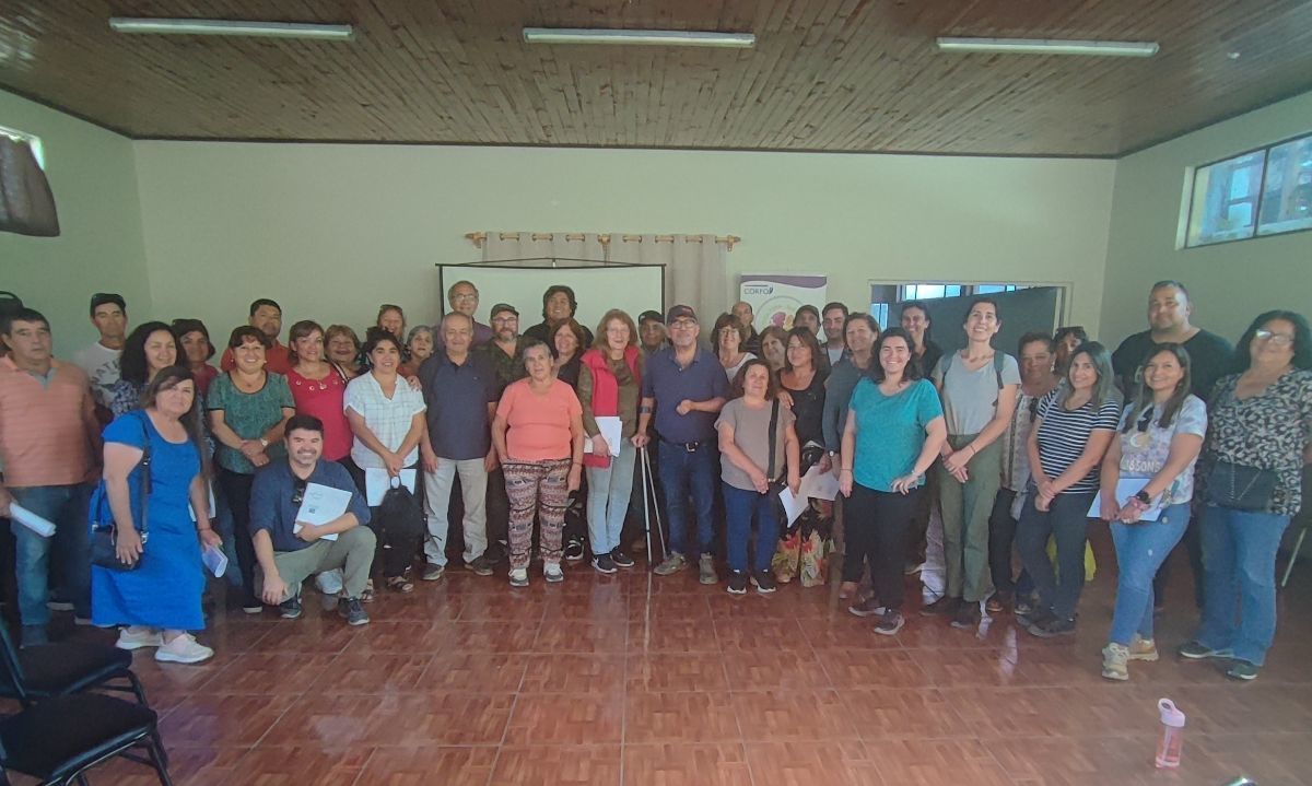 Agricultores conocen sobre cultivos sin suelo